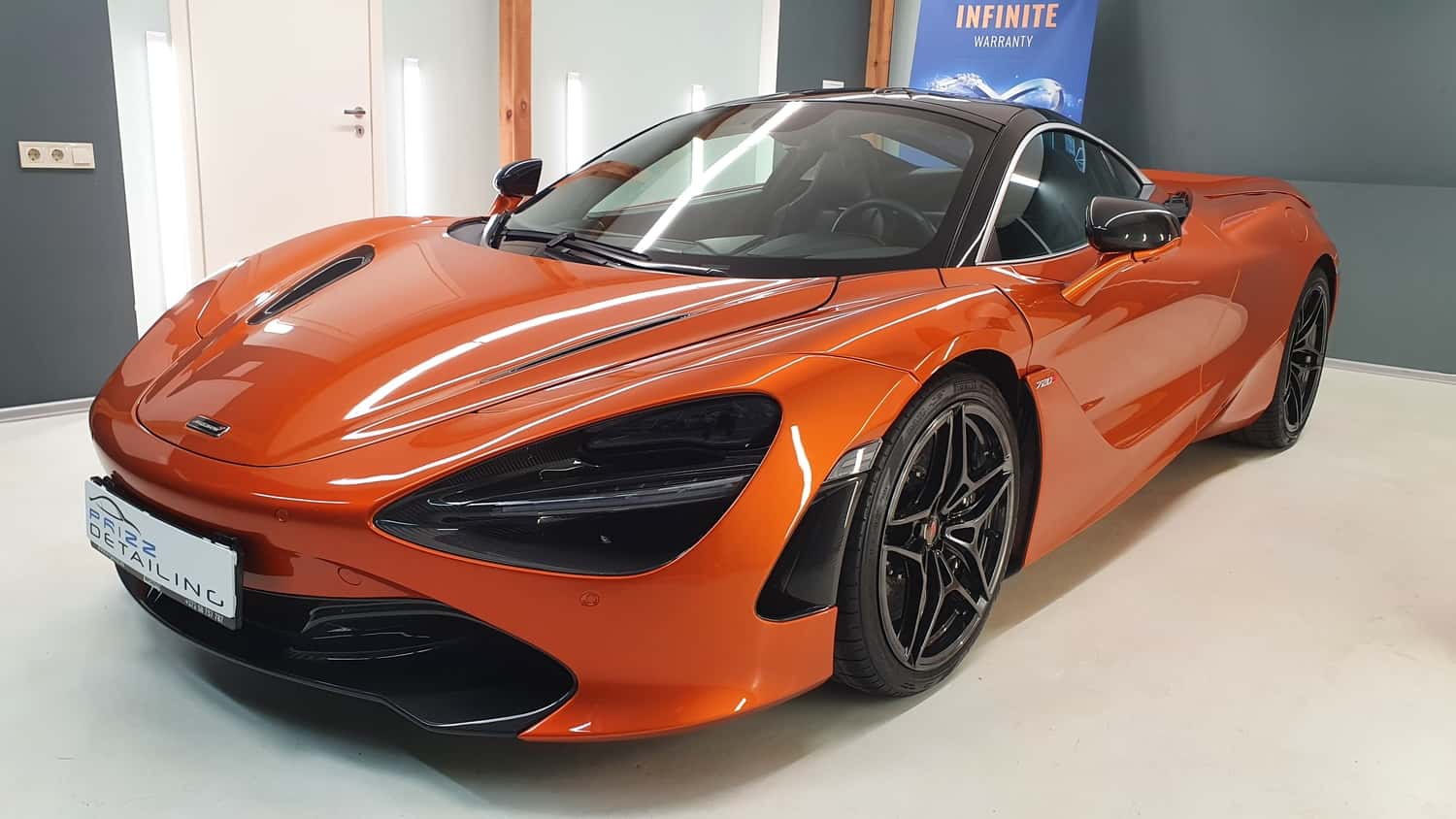 McLaren 720S Luxury Launch Edition 4.0 530 kW AVG Auto